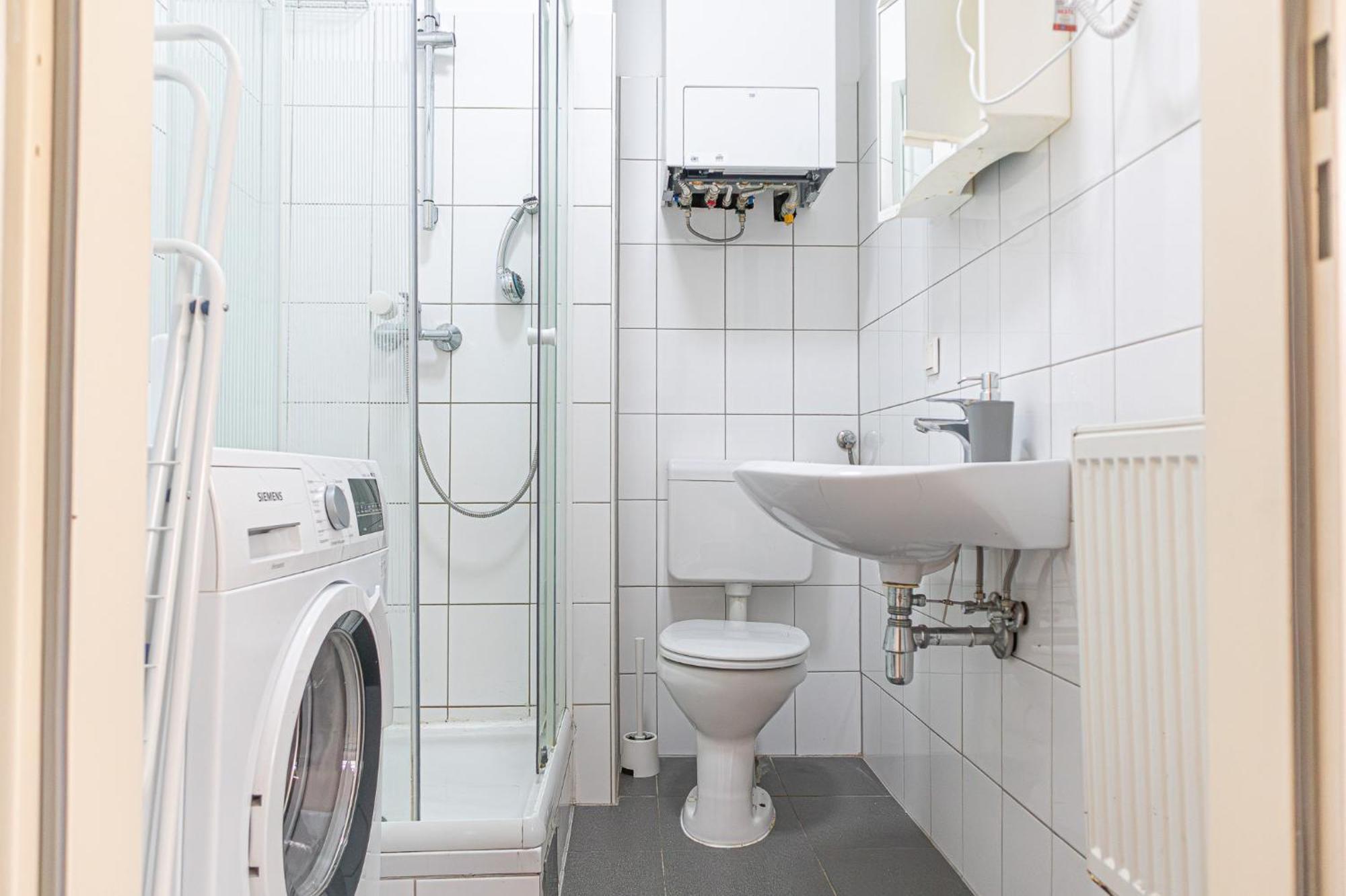 Spacious 2br Great Location - Near Schoenbrunn Wiedeń